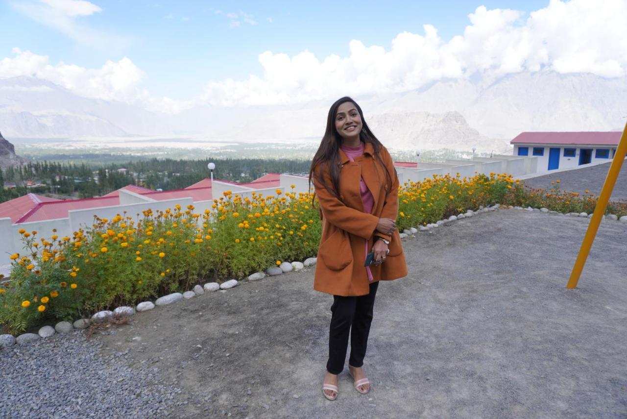 Hotel Mountain Lodge Skardu Ngoại thất bức ảnh
